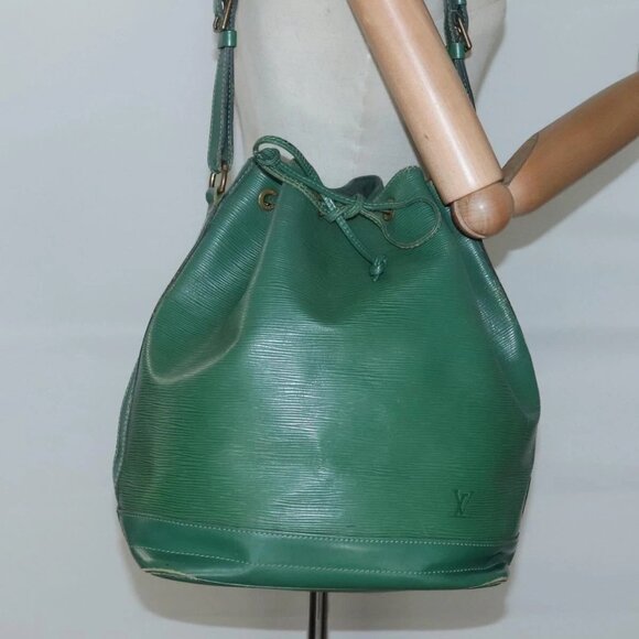 LOUIS VUITTON Epi Noe Shoulder Bag Green M44004 LV Auth 135420 - Picture 15 of 16